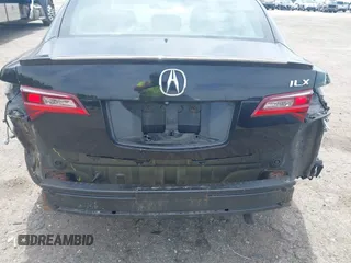 2016 Acura ILX Premium with VIN 19UDE2F87GA011966, listed as a IAAI auction lot 42313706 with 132,633 mi miles and . Bid and sale history available at DreamBid. Image 6.