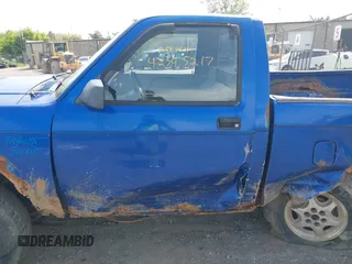 1994 Dodge Dakota z VIN 1B7GG26X5RW145863, wystawiony jako IAAI lot #42345217 z przebiegiem 117 441 mil mil oraz . Historia ofert i sprzedaży dostępna na DreamBid. Obrazek 6.
