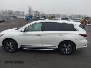 2018 Infiniti QX60 with VIN 5N1DL0MM8JC504233, listed as a IAAI auction lot 41474743 with 111,555 mi miles. Bid and sale history available at carsss.com. Image 14.