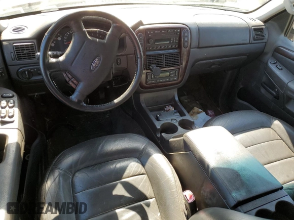 2005 Ford Explorer Limited с VIN 1FMDU75W25UA32889, выставлен на аукционе Copart как лот 51746005 с пробегом Не указан миль и Списание • Salvage title. История ставок и продаж доступна на DreamBid. Изображение 8.