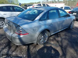 2008 Ford Taurus Limited with VIN 1FAHP25W88G168033, listed as a IAAI auction lot 41802067 with 139,747 mi miles. Bid and sale history available at carsss.com. Image 4.