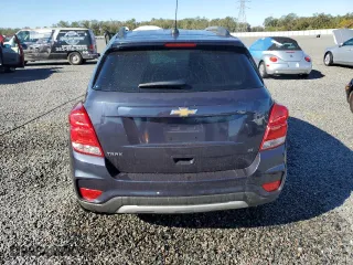 2019 Chevrolet Trax LT with VIN 3GNCJLSB2KL255031, listed as a Copart auction lot 46375625 with 39,774 mi miles and Non Repairable. Bid and sale history available at carsss.com. Image 6.