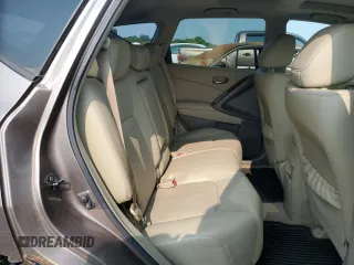 2010 Nissan Murano SL z VIN JN8AZ1MWXAW129252, wystawiony jako Copart lot #59054305 z przebiegiem 148 591 mil mil oraz Czysty tytuł • Clean title. Historia ofert i sprzedaży dostępna na DreamBid. Obrazek 11.