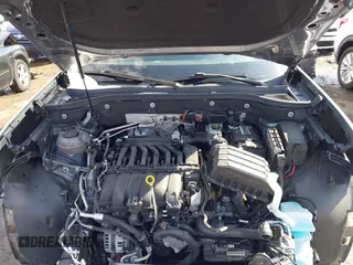 2020 Volkswagen Atlas SE z VIN 1V21E2CA9LC211835, wystawiony jako IAAI lot #41574645 z przebiegiem 50 586 mil mil oraz . Historia ofert i sprzedaży dostępna na DreamBid. Obrazek 10.