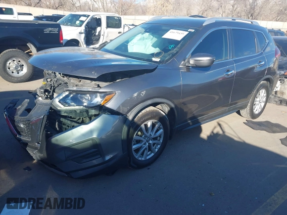 2020 Nissan Rogue SV z VIN KNMAT2MT0LP521582, wystawiony jako IAAI lot #41679439 z przebiegiem 128 541 mil mil oraz . Historia ofert i sprzedaży dostępna na DreamBid. Obrazek 17.