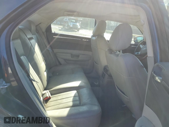 2008 Chrysler 300 C with VIN 2C3LK63H28H222790, listed as a Copart auction lot 81901394 with 77,026 mi miles and Salvage Title. Bid and sale history available at carsss.com. Image 10.
