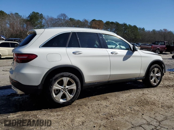 2018 Mercedes-Benz GLC 300 with VIN WDC0G4JB4JV038963, listed as a Copart auction lot 59706815 with 31,404 mi miles and Non repairable. Bid and sale history available at DreamBid. Image 3.
