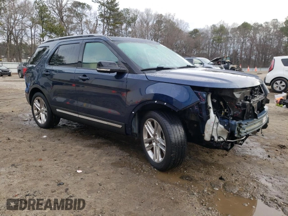2017 Ford Explorer XLT с VIN 1FM5K7D88HGE32570, выставлен на аукционе Copart как лот 43013085 с пробегом 85 687 миль миль и Списание • Salvage title. История ставок и продаж доступна на DreamBid. Изображение 4.