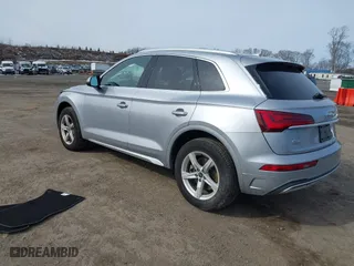 2023 Audi Q5 Premium with VIN WA1ABAFY0P2160860, listed as a IAAI auction lot 41621227 with 19,134 mi miles. Bid and sale history available at carsss.com. Image 3.