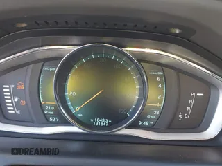 2015 Volvo XC60 T5 Drive-E Platinum с VIN YV440MDD3F2616436, выставлен на аукционе IAAI как лот 40616813 с пробегом 131 847 миль миль и . История ставок и продаж доступна на DreamBid. Изображение 7.