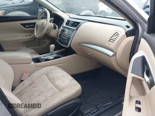2016 Nissan Altima SV with VIN 1N4AL3AP5GC161838, listed as a IAAI auction lot 40733209 with 107,169 mi miles and . Bid and sale history available at DreamBid. Image 5.