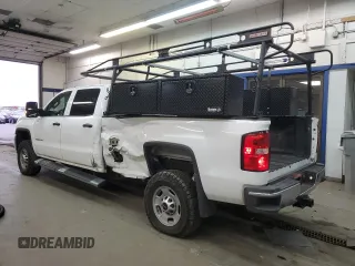 2018 GMC Sierra 2500HD z VIN 1GT12REG7JF264498, wystawiony jako Copart lot #82891494 z przebiegiem 206 152 mil mil oraz Szkoda całkowita • Salvage title. Historia ofert i sprzedaży dostępna na DreamBid. Obrazek 2.