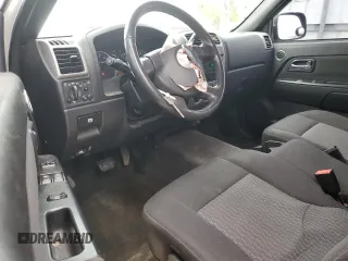 2011 Chevrolet Colorado Work Truck z VIN 1GCCSBF96B8103744, wystawiony jako Copart lot #51581385 z przebiegiem 237 503 mil mil oraz Szkoda całkowita • Salvage title. Historia ofert i sprzedaży dostępna na DreamBid. Obrazek 8.