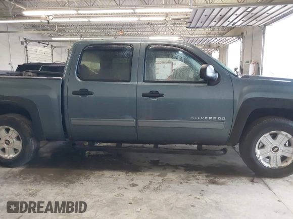 2011 Chevrolet Silverado 1500 LT with VIN 1GCPKSE39BF265085, listed as a IAAI auction lot 42198467 with 135,879 mi miles and . Bid and sale history available at DreamBid. Image 13.