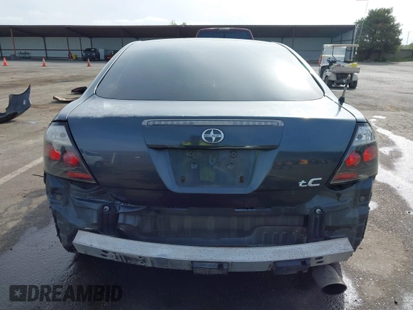 2005 Scion tC z VIN JTKDE167750027919, wystawiony jako IAAI lot #42047588 z przebiegiem 132 831 mil mil oraz . Historia ofert i sprzedaży dostępna na DreamBid. Obrazek 17.