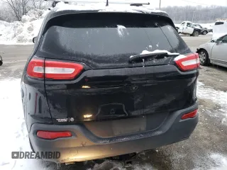 2018 Jeep Cherokee Latitude Plus with VIN 1C4PJLLB4JD503969, listed as a Copart auction lot 87588395 with 92,579 mi miles and Salvage Title. Bid and sale history available at carsss.com. Image 6.