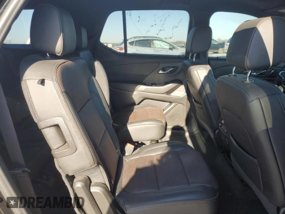 2023 Chevrolet Traverse High Country z VIN 1GNEVNKW4PJ275677, wystawiony jako Copart lot #49328615 z przebiegiem 47 102 mil mil oraz Szkoda całkowita • Salvage title. Historia ofert i sprzedaży dostępna na DreamBid. Obrazek 11.