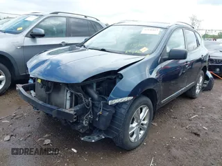 2015 Nissan Rogue S with VIN JN8AS5MV9FW761363, listed as a IAAI auction lot 42146013 with 171,363 mi miles and . Bid and sale history available at DreamBid. Image 2.