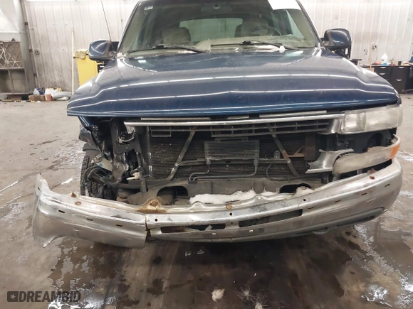 2001 Chevrolet Tahoe LS with VIN 1GNEK13TX1R108982, listed as a IAAI auction lot 41622297 with 202,013 mi miles. Bid and sale history available at carsss.com. Image 6.