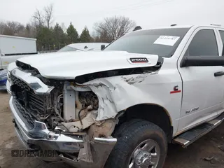 2021 Ram 2500 Tradesman with VIN 3C6UR5CLXMG632197, listed as a IAAI auction lot 41459787 with 105,906 mi miles. Bid and sale history available at carsss.com. Image 6.