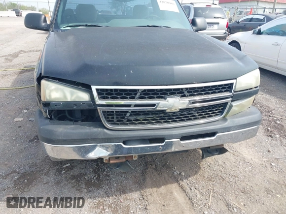 2006 Chevrolet Silverado 1500 Work Truck with VIN 1GCEC14X06Z104048, listed as a IAAI auction lot 42070486 with 194,347 mi miles. Bid and sale history available at carsss.com. Image 6.