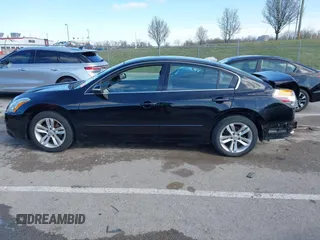 2010 Nissan Altima 3.5 SR with VIN 1N4BL2AP7AC111559, listed as a IAAI auction lot 41823698 with 154,865 mi miles. Bid and sale history available at carsss.com. Image 15.