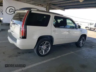 2013 Cadillac Escalade Premium z VIN 1GYS4CEF6DR240354, wystawiony jako Copart lot #57981635 z przebiegiem 120 582 mil mil oraz Szkoda całkowita • Salvage title. Historia ofert i sprzedaży dostępna na DreamBid. Obrazek 3.
