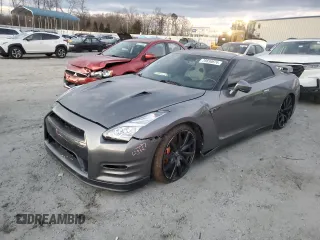 2016 Nissan GT-R Premium z VIN JN1AR5EFXGM290743, wystawiony jako Copart lot #79839874 z przebiegiem 34 358 mil mil oraz Szkody całkowita. Historia ofert i sprzedaży dostępna na DreamBid. Obrazek 1.
