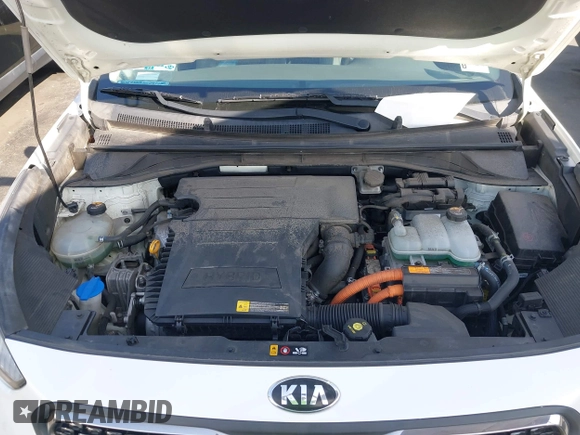 2017 Kia Niro FE with VIN KNDCB3LC2H5085064, listed as a IAAI auction lot 41532004 with 147,057 mi miles. Bid and sale history available at carsss.com. Image 10.