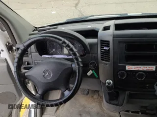 2014 Mercedes-Benz Sprinter with VIN WD3PE8DE8E5826250, listed as a IAAI auction lot 42225912 with 310,700 mi miles and . Bid and sale history available at DreamBid. Image 31.