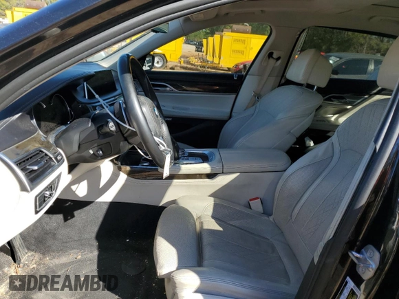 2016 BMW 7 Series 740i with VIN WBA7E2C53GG504463, listed as a Copart auction lot 47725315 with 136,617 mi miles and Salvage Title. Bid and sale history available at carsss.com. Image 7.