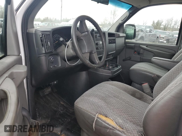2007 Chevrolet Express Cargo z VIN 1GCHG35U971124896, wystawiony jako Copart lot #47493975 z przebiegiem Nie podano mil oraz Czysty tytuł • Clean title. Historia ofert i sprzedaży dostępna na DreamBid. Obrazek 8.