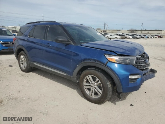 2020 Ford Explorer XLT with VIN 1FMSK8DH8LGC84745, listed as a Copart auction lot 49073665 with 68,158 mi miles and Salvage Title. Bid and sale history available at carsss.com. Image 4.