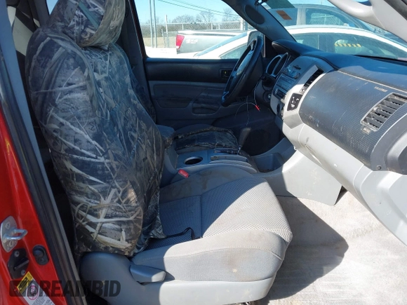 2011 Toyota Tacoma with VIN 5TFUU4EN9BX009422, listed as a IAAI auction lot 41394829 with 302,264 mi miles. Bid and sale history available at carsss.com. Image 5.