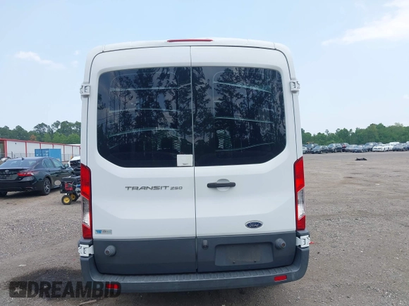 2017 Ford Transit z VIN 1FTYR2CM1HKB49066, wystawiony jako IAAI lot #42382169 z przebiegiem 42 150 mil mil oraz . Historia ofert i sprzedaży dostępna na DreamBid. Obrazek 16.