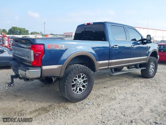2017 Ford Super Duty F-250 SRW Lariat with VIN 1FT7W2BT9HED50676, listed as a IAAI auction lot 40101868 with 154,199 mi miles. Bid and sale history available at carsss.com. Image 4.