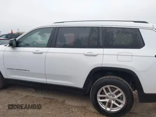2023 Jeep Grand Cherokee Altitude with VIN 1C4RJJAGXP8755254, listed as a IAAI auction lot 42105780 with 23,030 mi miles and . Bid and sale history available at DreamBid. Image 14.