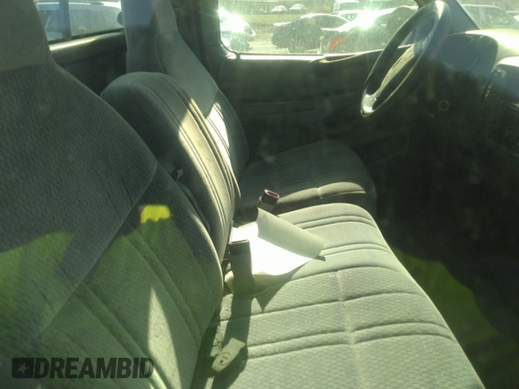 1997 Ford F-150 XL with VIN 1FTDF08W3VKB53525, listed as a IAAI auction lot 41787276 with 165,938 mi miles. Bid and sale history available at carsss.com. Image 8.