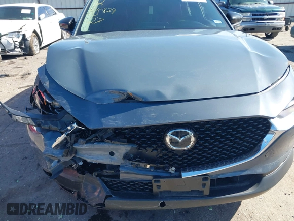 2022 Mazda CX-30 2.5 S Preferred Package with VIN 3MVDMBCL8NM447282, listed as a IAAI auction lot 41467530 with 15,288 mi miles. Bid and sale history available at carsss.com. Image 12.