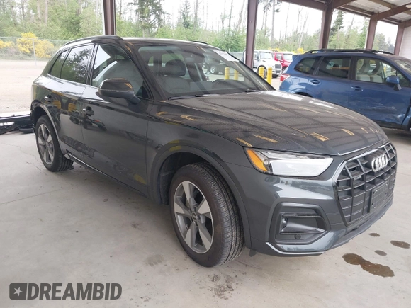 2025 Audi Q5 Premium with VIN WA1ABAFY9S2045618, listed as a IAAI auction lot 42279469 with 3,024 mi miles and . Bid and sale history available at DreamBid. Image 1.