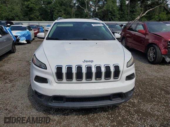 2016 Jeep Cherokee Latitude with VIN 1C4PJLCS7GW247355, listed as a Copart auction lot 63222185 with 190,831 mi miles and Salvage title. Bid and sale history available at DreamBid. Image 5.