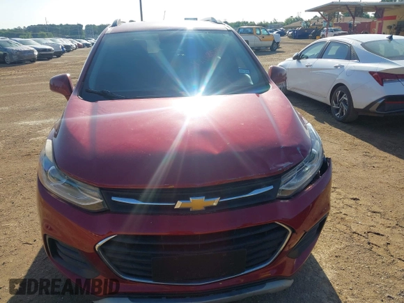 2018 Chevrolet Trax LT with VIN 3GNCJLSB7JL168143, listed as a IAAI auction lot 42088555 with 94,234 mi miles. Bid and sale history available at carsss.com. Image 12.