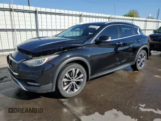 2017 Infiniti QX30 Premium z VIN SJKCH5CR0HA026923, wystawiony jako Copart lot #55284585 z przebiegiem 114 868 mil mil oraz Szkoda całkowita • Salvage title. Historia ofert i sprzedaży dostępna na DreamBid. Obrazek 1.