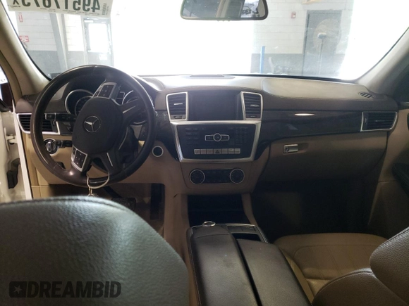 2015 Mercedes-Benz GL-Class GL 350 BlueTEC with VIN 4JGDF2EE7FA454521, listed as a Copart auction lot 49517673 with 109,620 mi miles. Bid and sale history available at carsss.com. Image 8.