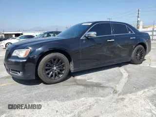 2012 Chrysler 300 Limited z VIN 2C3CCACG4CH206039, wystawiony jako Copart lot #61012905 z przebiegiem 184 606 mil mil oraz Szkoda całkowita • Salvage title. Historia ofert i sprzedaży dostępna na DreamBid. Obrazek 1.