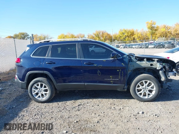 2016 Jeep Cherokee Latitude with VIN 1C4PJMCS1GW188728, listed as a IAAI auction lot 40656265 with 91,002 mi miles and . Bid and sale history available at DreamBid. Image 14.