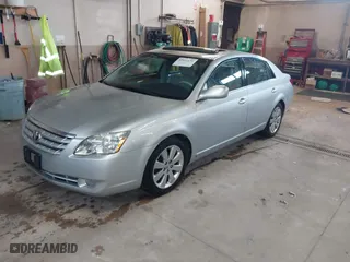 2005 Toyota Avalon XL with VIN 4T1BK36BX5U045813, listed as a IAAI auction lot 42061631 with 150,436 mi miles. Bid and sale history available at carsss.com. Image 17.