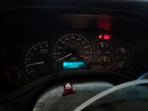 2002 GMC Sierra 1500HD SLE z VIN 1GTGK13U32F137446, wystawiony jako Copart lot #82978294 z przebiegiem 144 560 mil mil oraz Szkody całkowita. Historia ofert i sprzedaży dostępna na DreamBid. Obrazek 9.