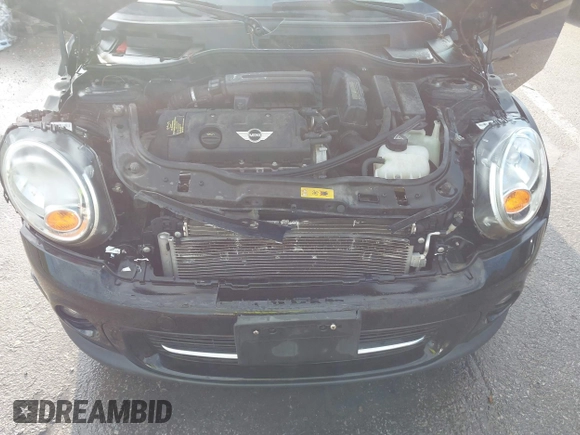 2012 MINI Hardtop with VIN WMWSU3C50CT185690, listed as a IAAI auction lot 42367571 with 63,303 mi miles and . Bid and sale history available at DreamBid. Image 10.