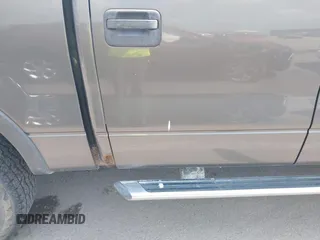 2004 Ford F-150 XLT с VIN 1FTPW14544FA13281, выставлен на аукционе IAAI как лот 42609212 с пробегом 174 385 миль миль и . История ставок и продаж доступна на DreamBid. Изображение 13.
